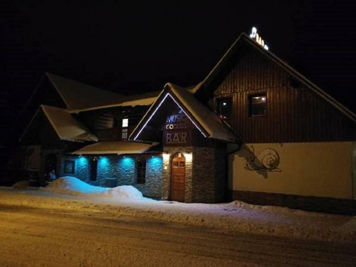 Snekolend Hotell Rokytnice nad Jizerou Exteriör bild