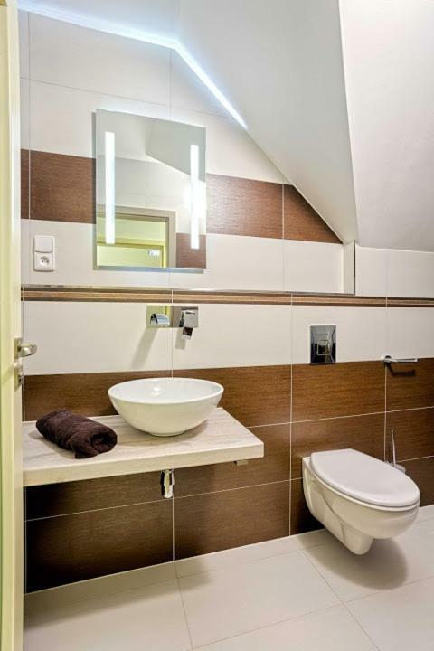 Snekolend Hotell Rokytnice nad Jizerou Exteriör bild